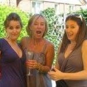 Meet your Posher, Leslie